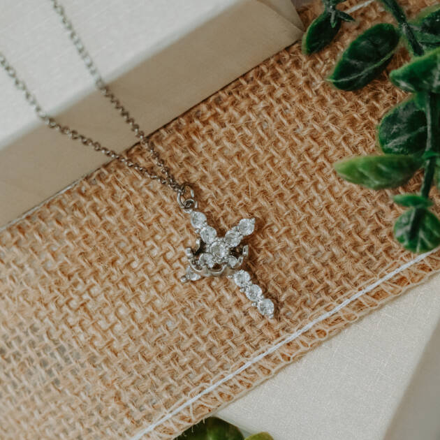 Heavenly Crown Cross Necklace – Silver